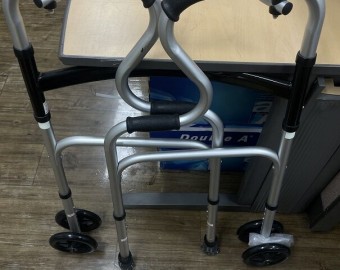 이*임 보장구 후원